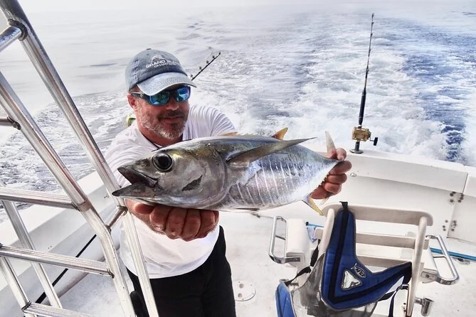 Charter Deep Sea Fishing on Wahooter's Tour